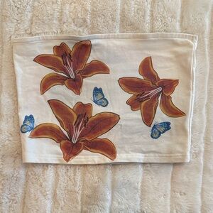 Edikted Tiger Lily tube top